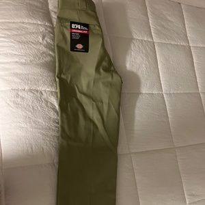 874 Dickies